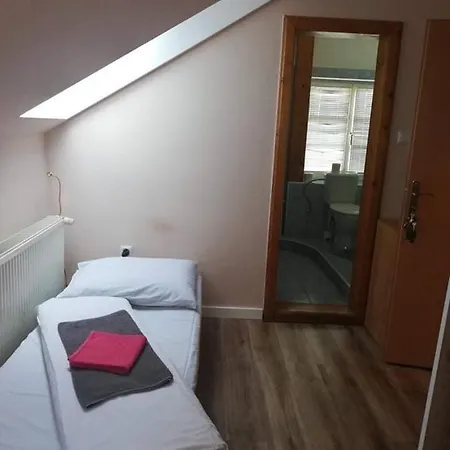 Twins Affittacamere 3*